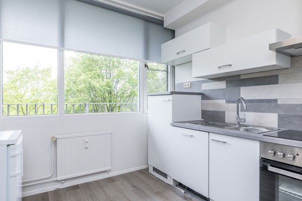 Foto - Te koop: Instapklaar gerenoveerd 3 slaapkamer appartement met berging in Brunssum